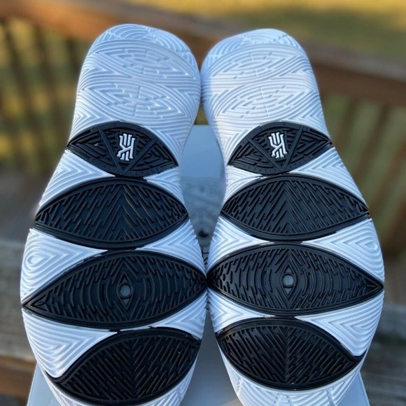 Nike Kyrie 5 TB Team Oreo White Black Basketball Shoes Men\'s CN9519-100 NEW main image 7